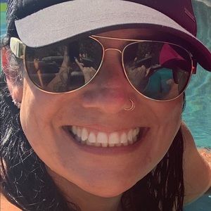 Meet your Posher, Christina